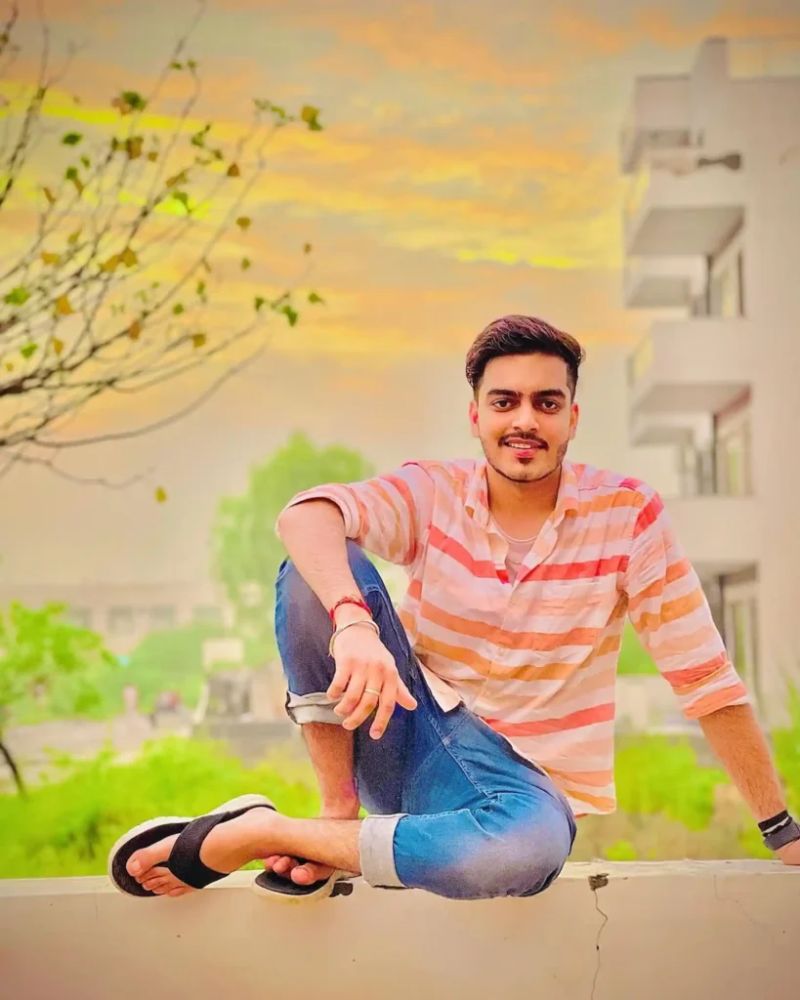 Rachit Pdf - 4K Light Patterns for Desktop