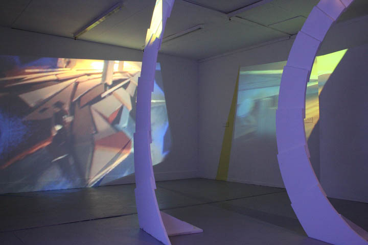 Without a visitor, these film projected a parts of the model-box which aim to reflect Hoffmann`s ( not existing hero of the performance) environment.