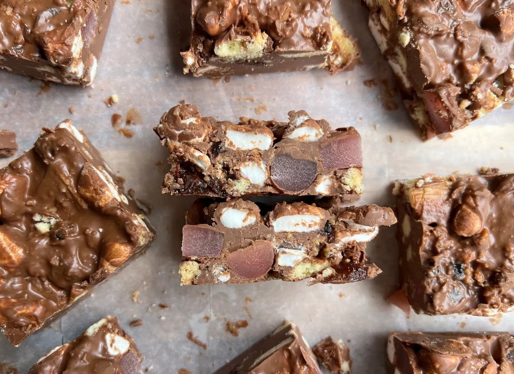 Mince Pie Rocky Road (The Ultimate Christmas Rocky Road)