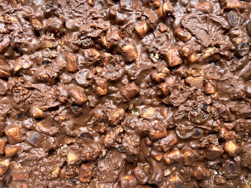 Mince Pie Rocky Road (The Ultimate Christmas Rocky Road)