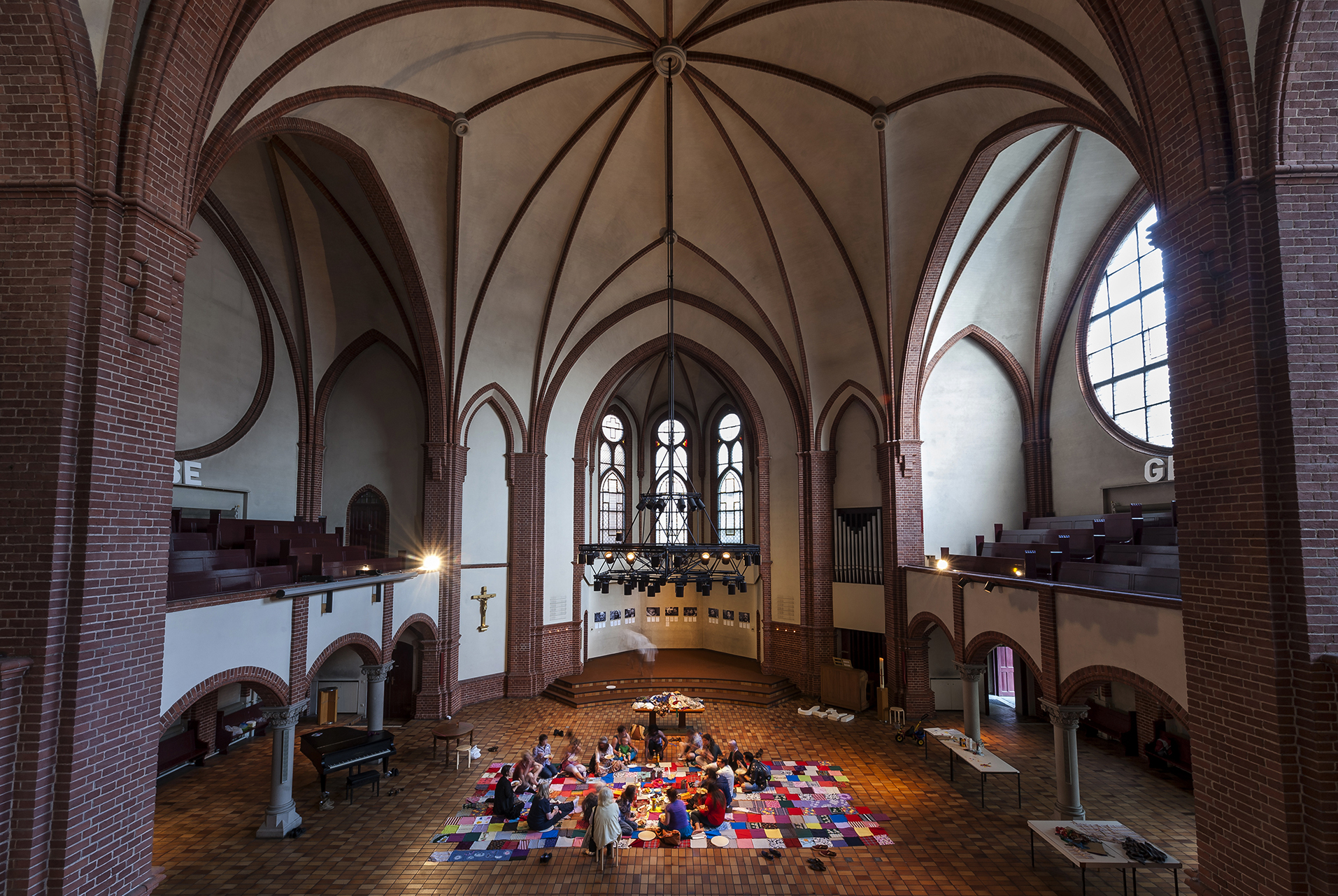 Aktion Groesste Tischdecke der Welt / Photo @ Martin Kirchner