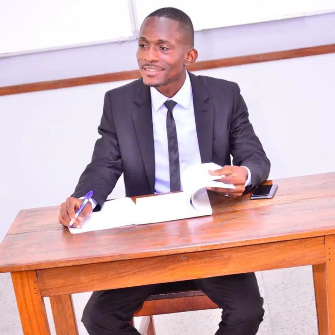 Coaching scolaire privé Kinshasa Tuteur privé pour enfants Kinshasa Confiance et réussite scolaire enfants Kinshasa Service de tutorat fiable Kinshasa