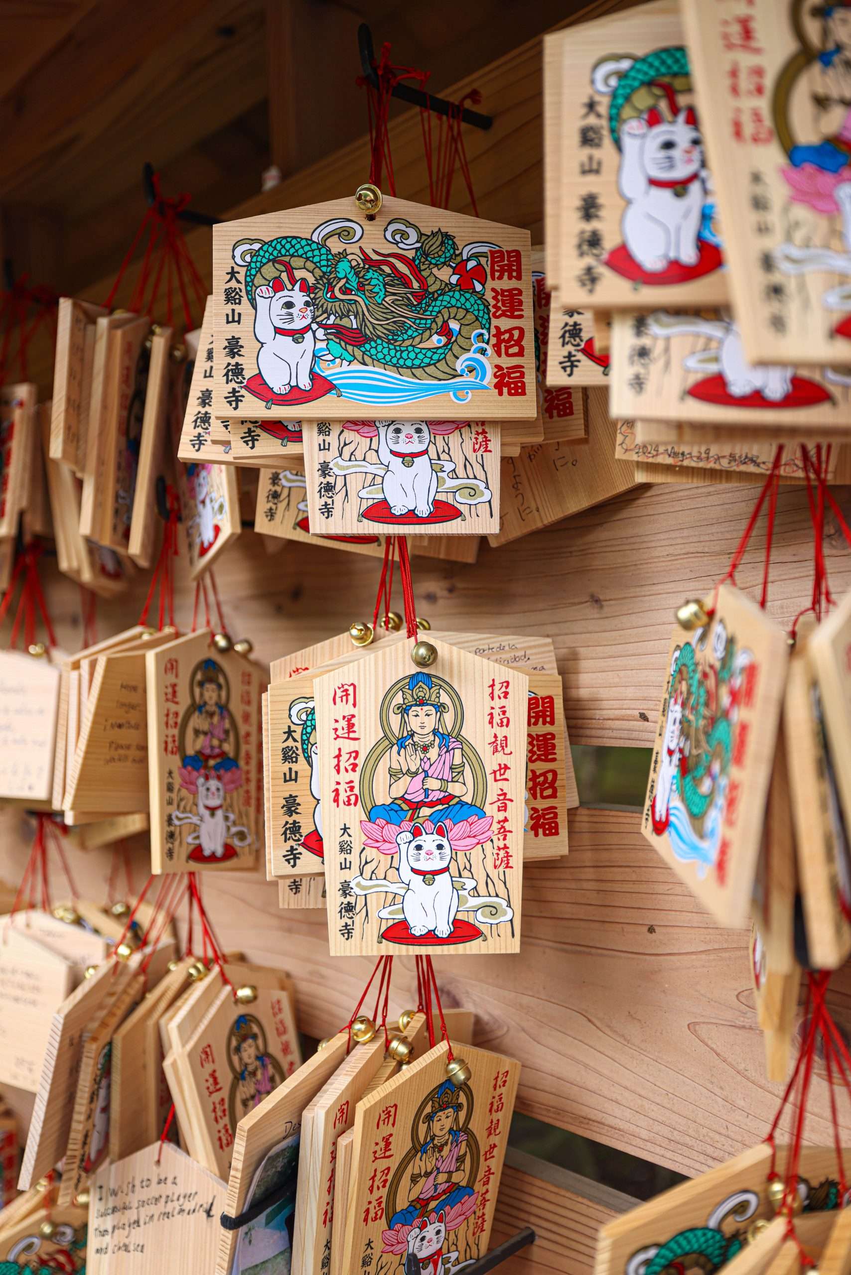 Gotokuji Cat Temple - Annie Fairfax