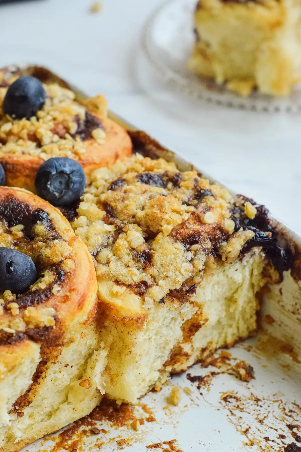 Blueberry Crumble Cinnamon Rolls (Bakery Style No Knead Recipe)