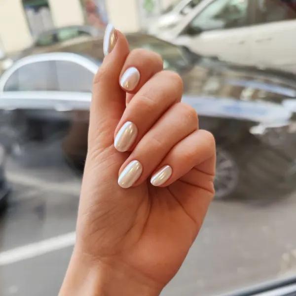 Chrome nails 29