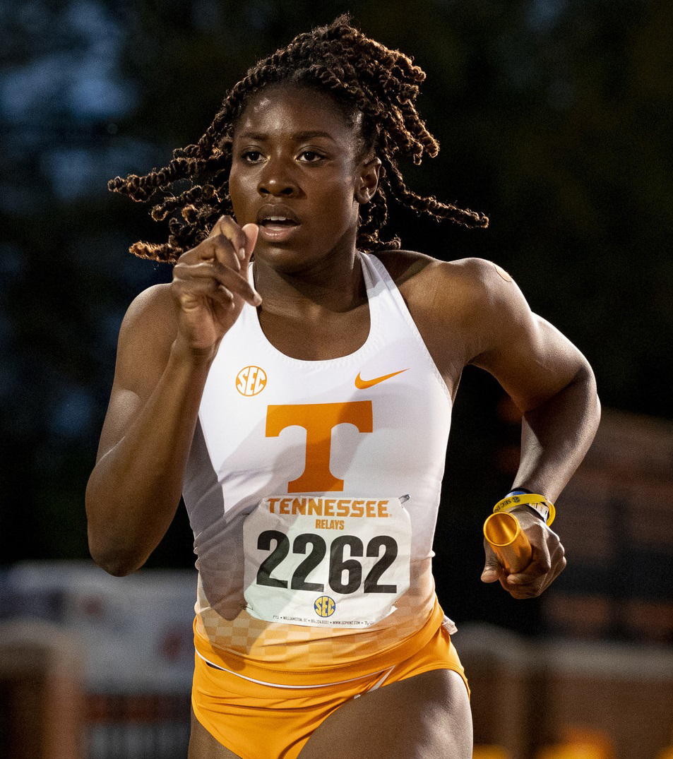 Get live scores, fixtures, tables, match stats, and personalised news from over 200 football leagues around the . Greene, Lloyd And Loomis Among Top Athletes Confirmed For