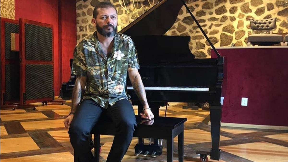 Lanza Edgar Oceransky la canción 'Quédate en Casa'