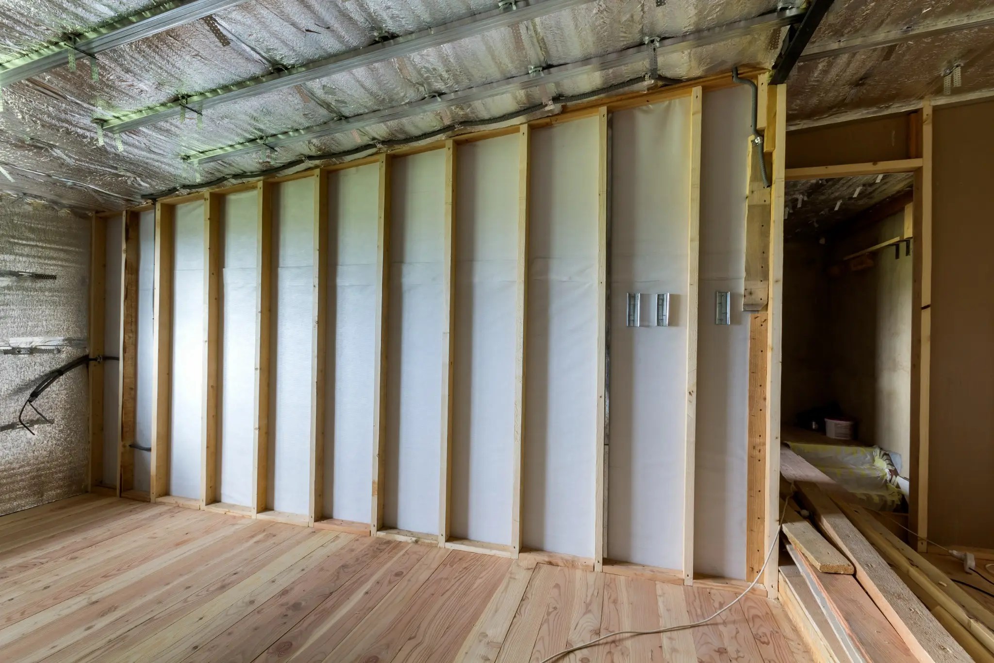 foto de la obra realizada en un piso para insonorizar una pared