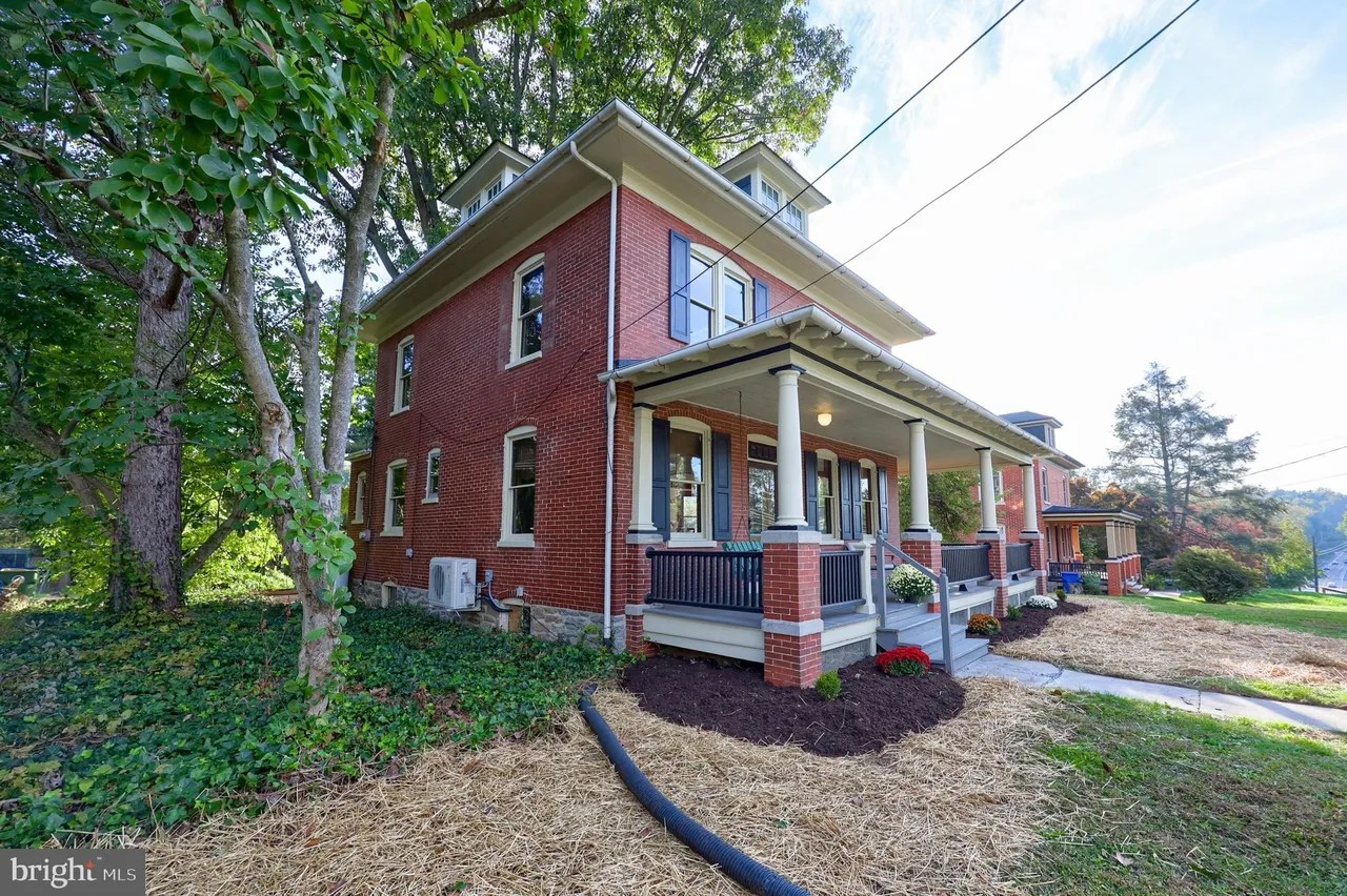 1953 Willow Street Pike Willow Street PA 17584 Updated 2 2 W1280 H960.webp
