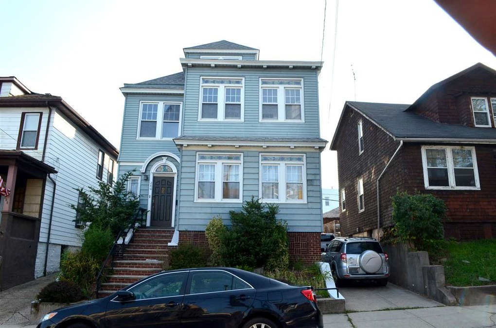 28 30 Winfield Ave Jersey City Nj 07305 Realtor 