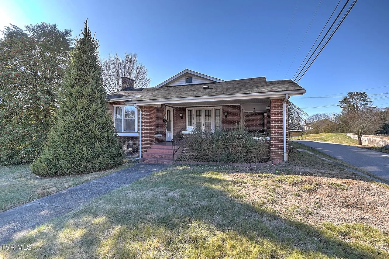 724 Park St Bristol VA 24201 Realtor Com W1280 H960.webp