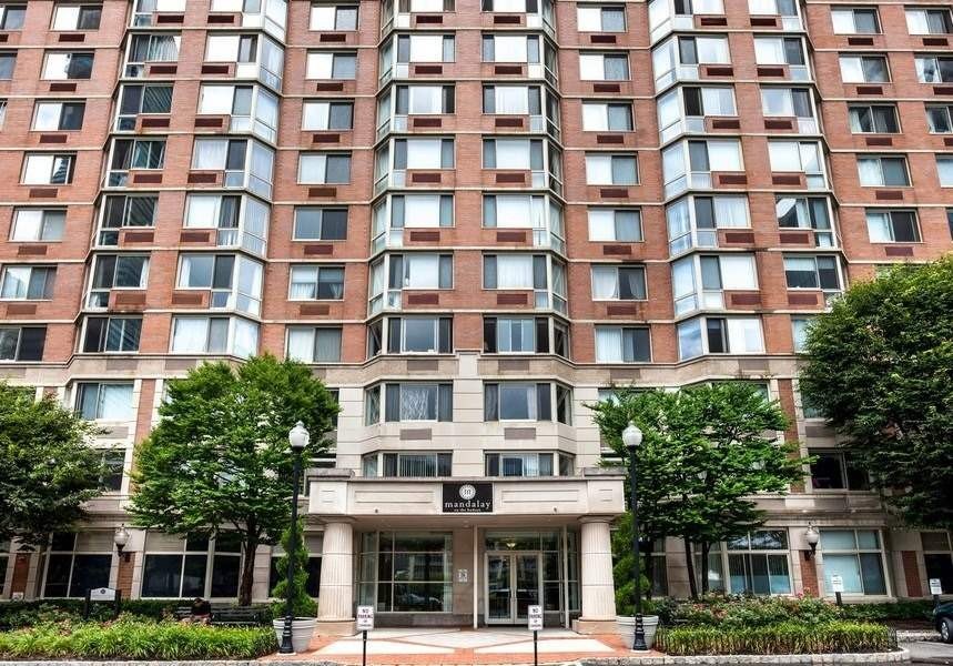 Req2vlxphfjcrm 20 2nd St 211 is in the The Waterfront neighborhood in Jersey City NJ and in ZIP code 07302.