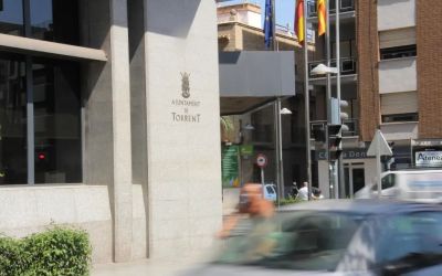 Diputación desestima el requerimiento y Torrent pierde una subvención contra la violencia de género por tener deudas con la Agencia Tributaria