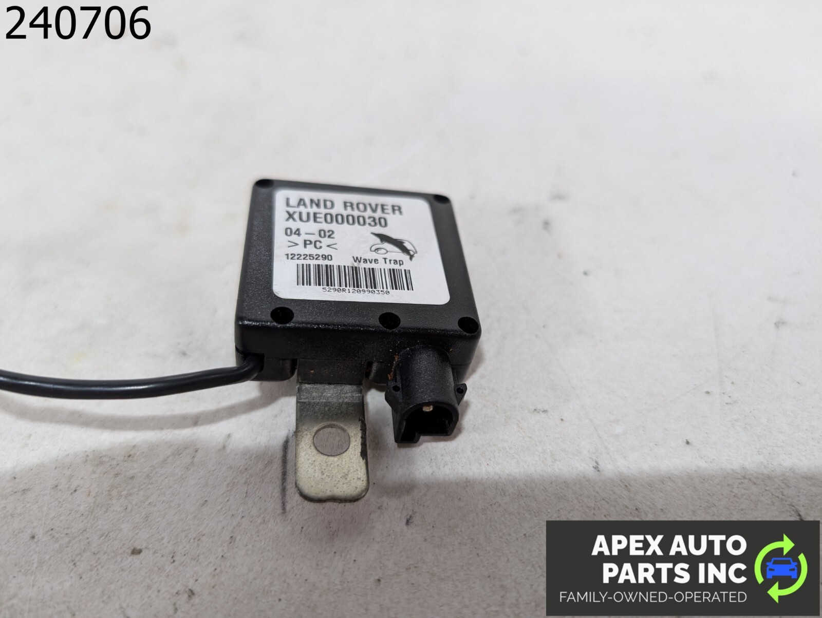 OEM 2003 Range Rover 4.4L Radio Antenna Filter Module