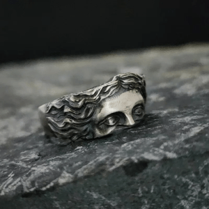 European and American popular Venus half face ring for both men and