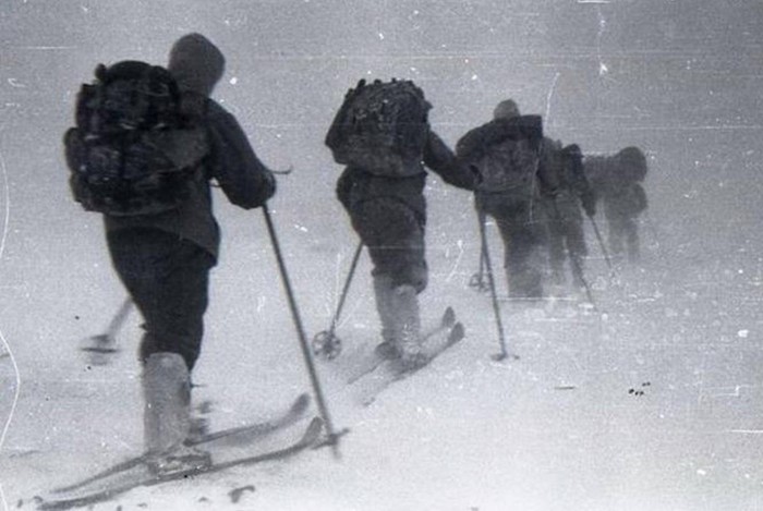 Photo Имел честь в те времена общаться с виталием михайловичем абалаковым, и он называл такие цифры: Reptiloidy Shamany Kgb Ili Drevnee Zlo Samye Strashnye Versii Gibeli Gruppy Dyatlova Super Ru