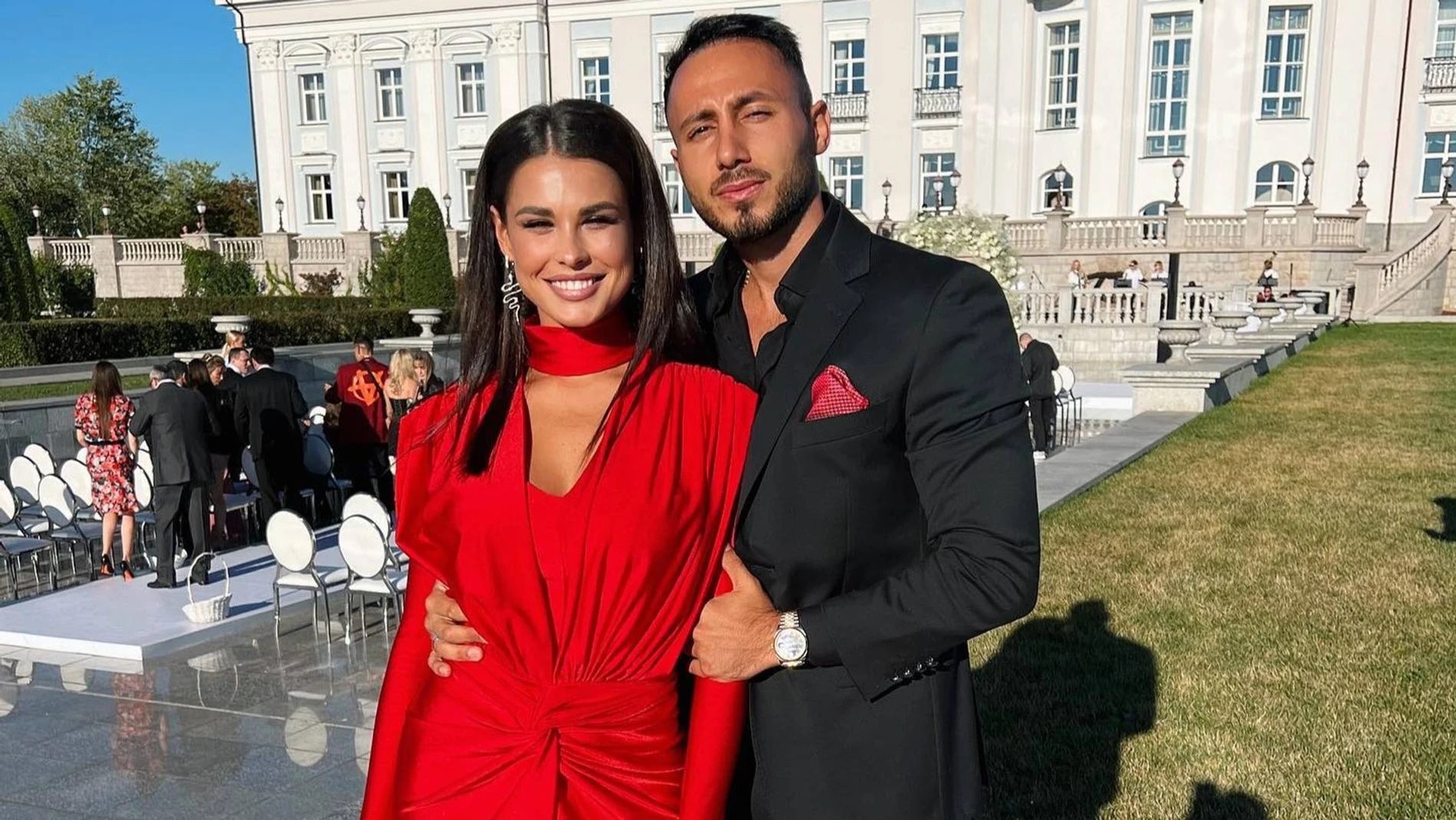 Пинчук дом 2. Пинчук дом 2. Ира пинчук и арай. Пинчук дата рождения. Пинчук и арай.