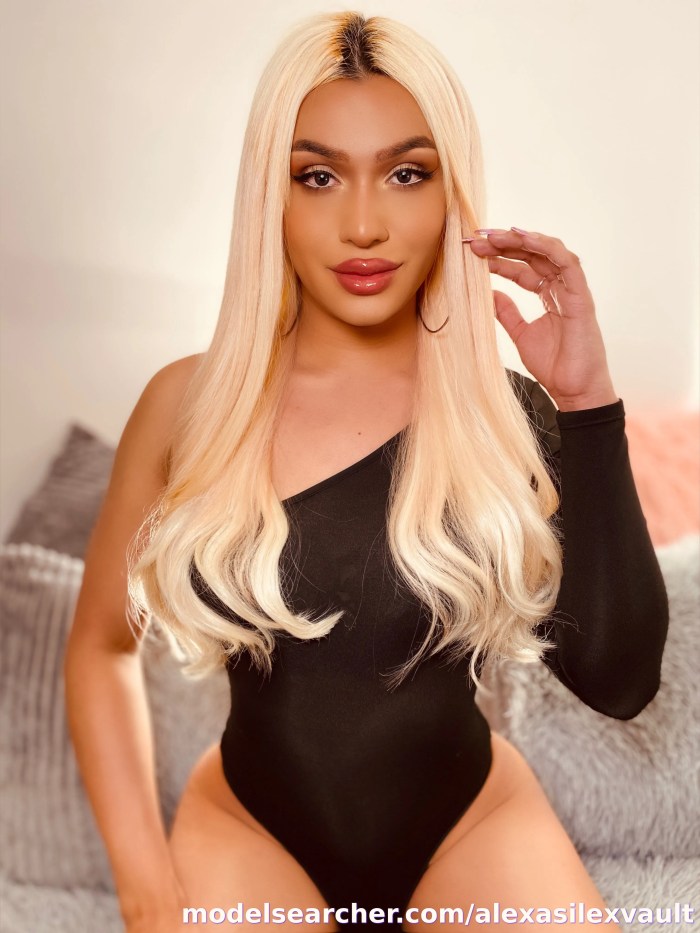 AlexaBloomx