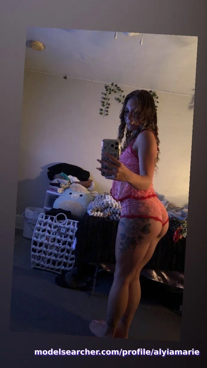 AlyiaMarie✨ Spotlight #fapsearcheri2