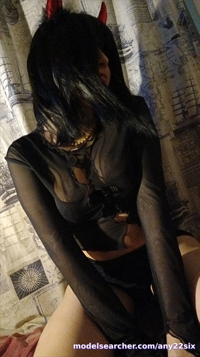 Ana Meza Spotlight #fapsearcheri3