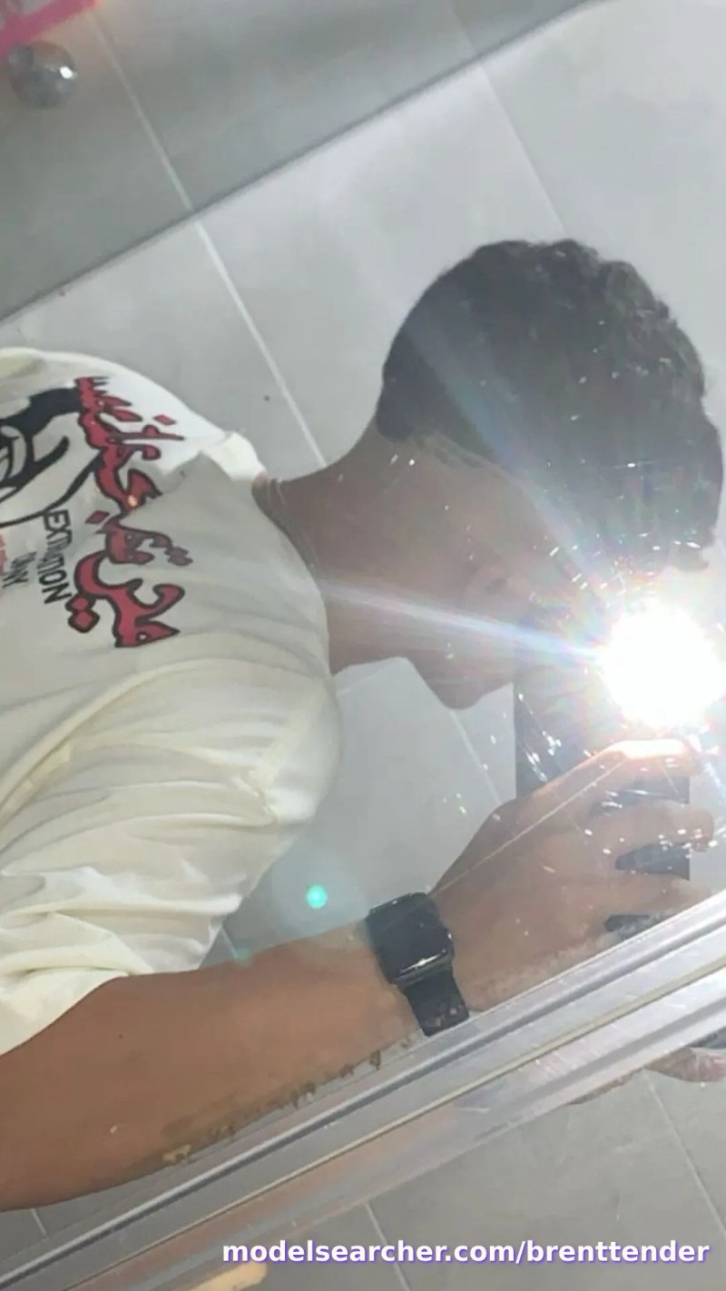 Brentt Spotlight #fapsearcheri1