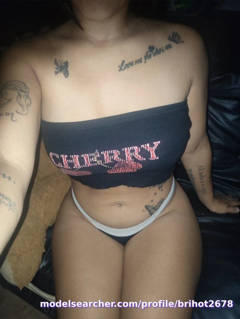 Bri💋 Spotlight #fapsearcheri1