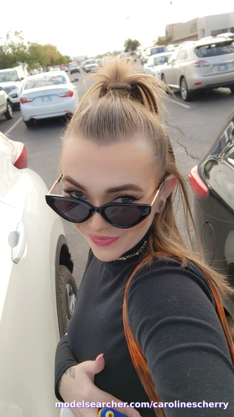 carolinescherry Spotlight #fapsearcheri5