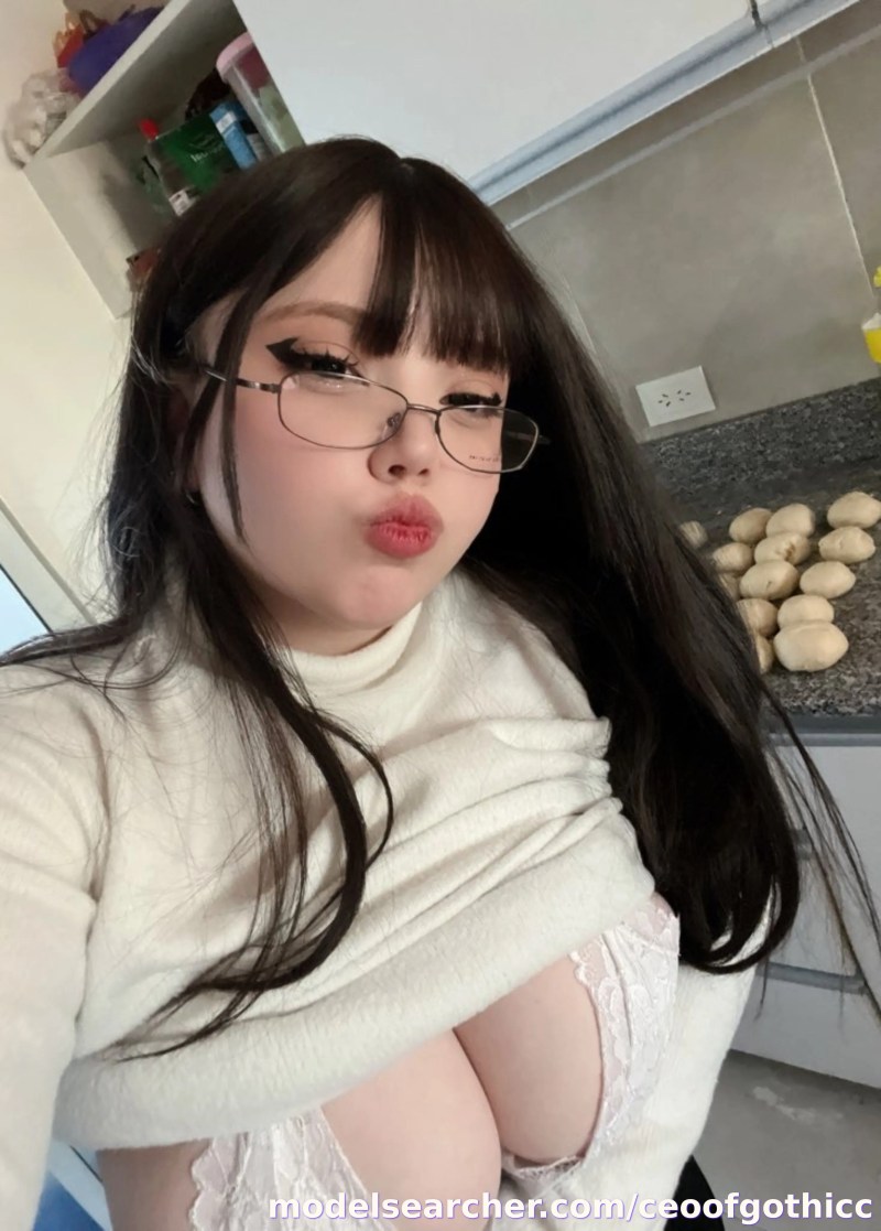 Ceoofgothicc Spotlight #fapsearcheri5