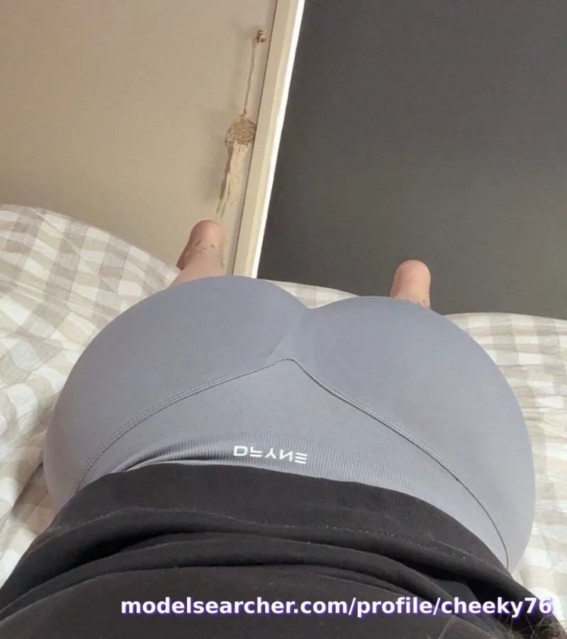 Cheeky Spotlight #fapsearcheri2