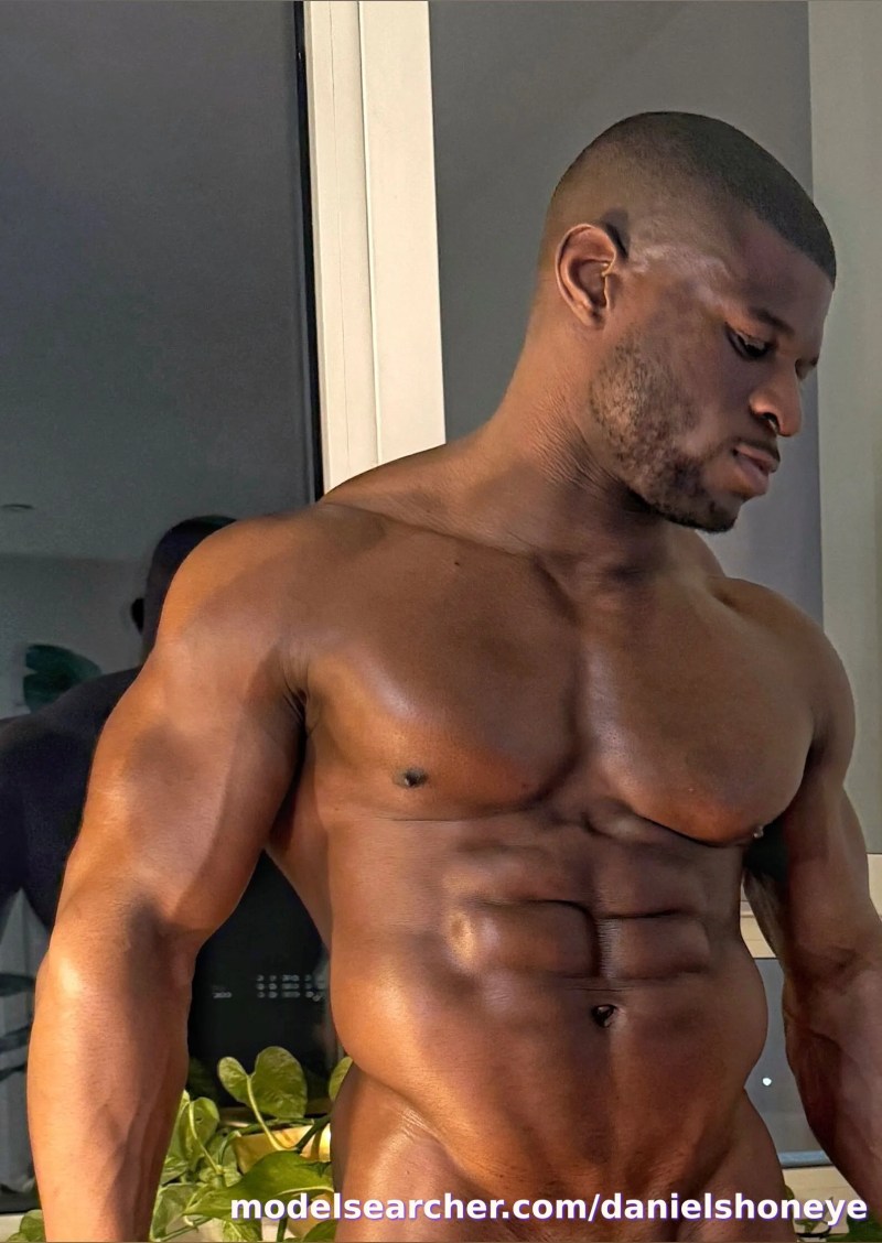 Daniel Shoneye Spotlight #fapsearcheri11