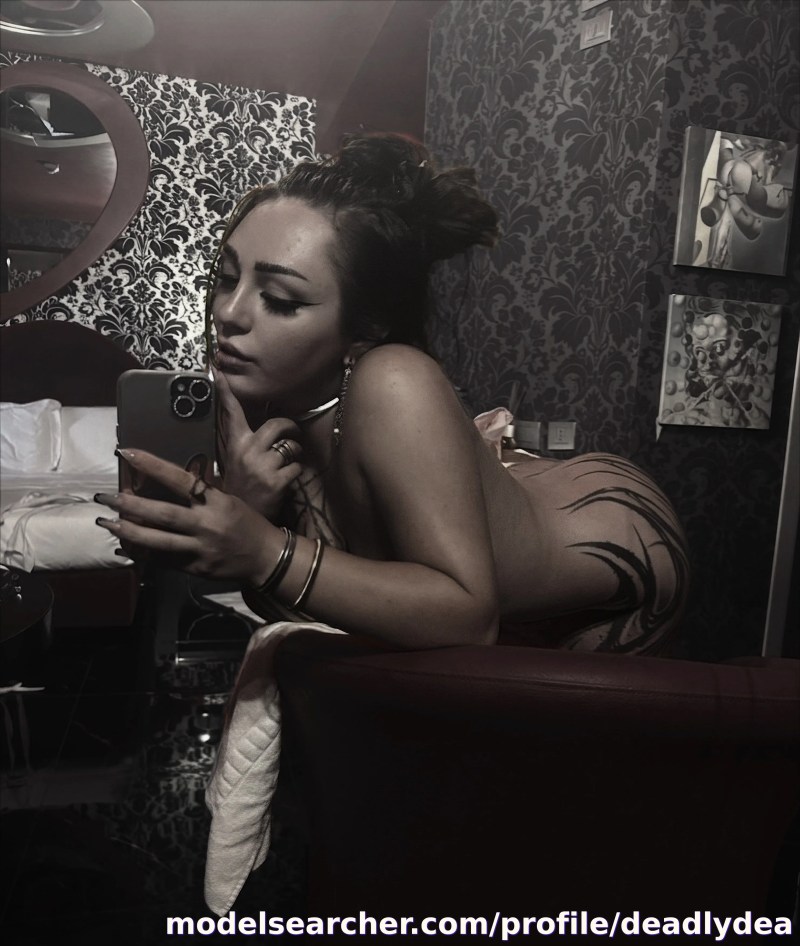 𝕸𝖎𝖘𝖘 Spotlight #fapsearcheri1