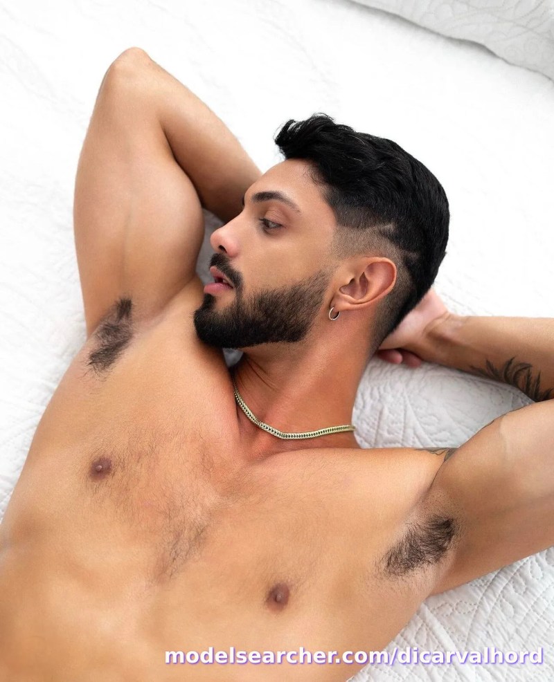 Di Carvalho Spotlight #fapsearcheri8