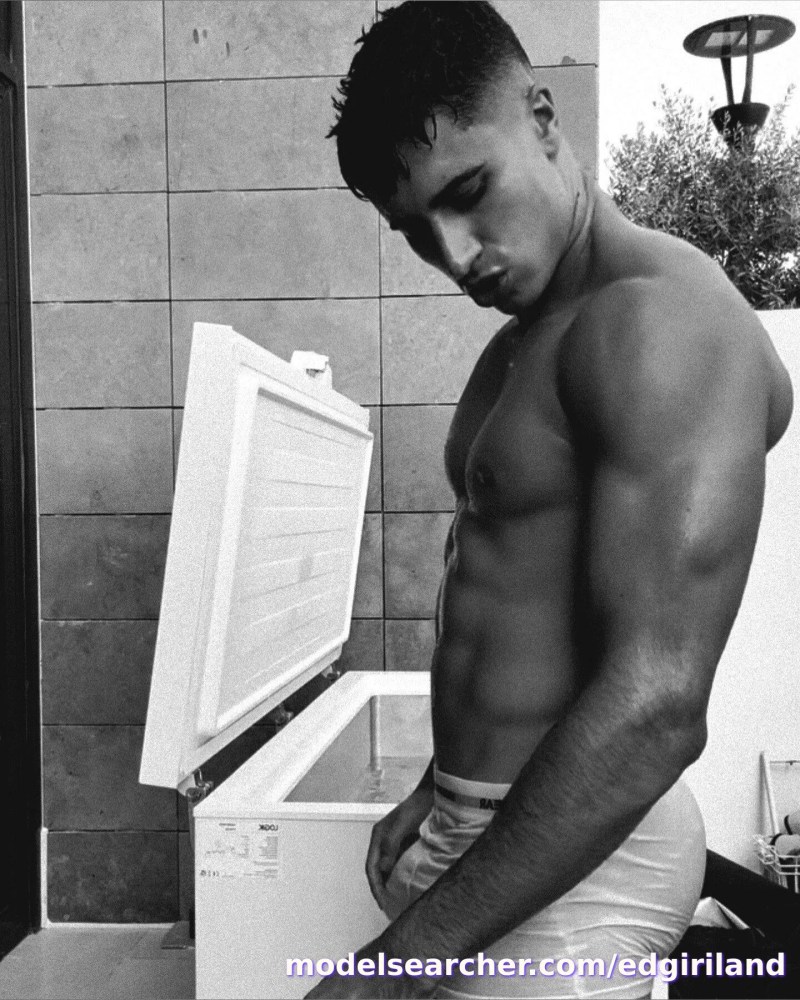 Edgar Cerro Spotlight #fapsearcheri11