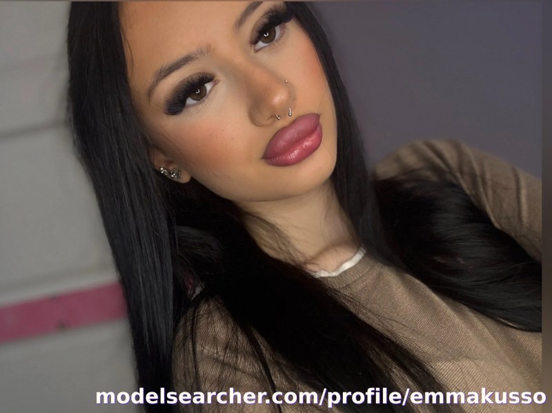 sofie Spotlight #fapsearcheri1