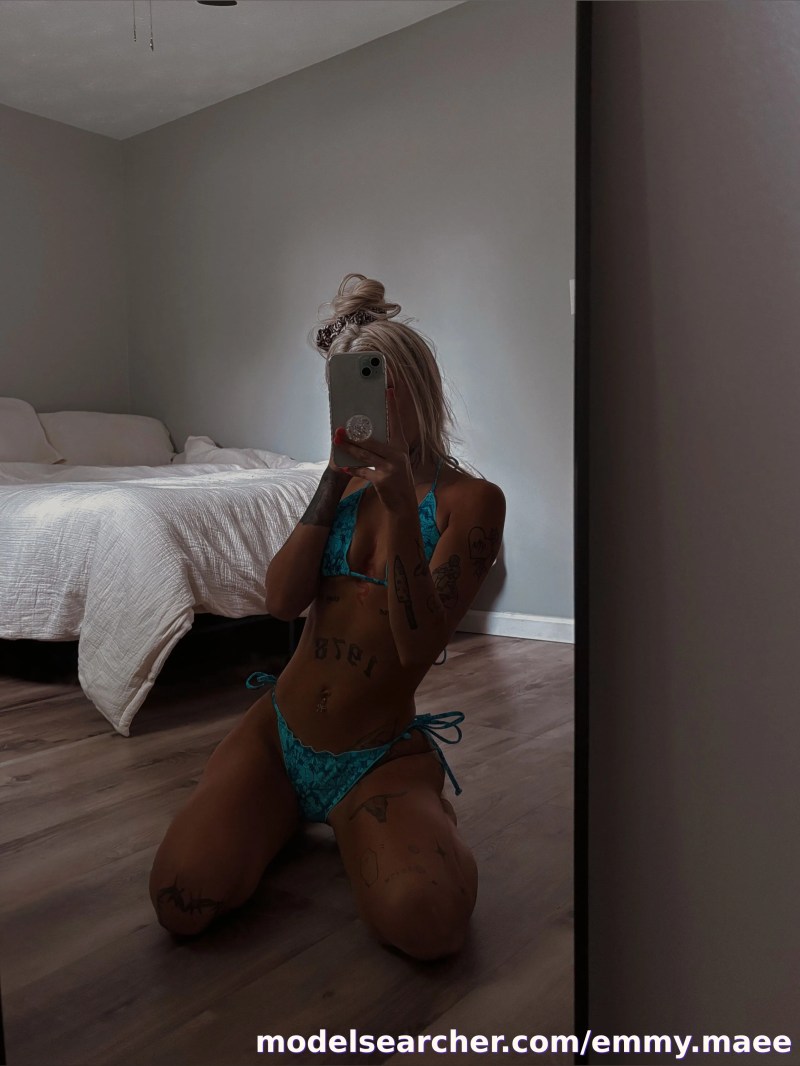 emmy.maee Spotlight #fapsearcheri9