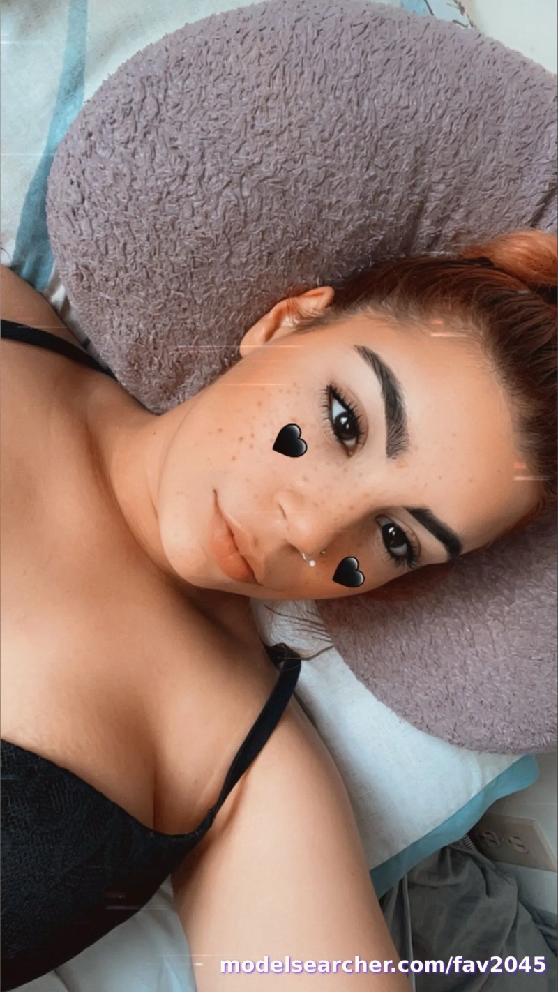 Reeses_kiss Spotlight #fapsearcheri3