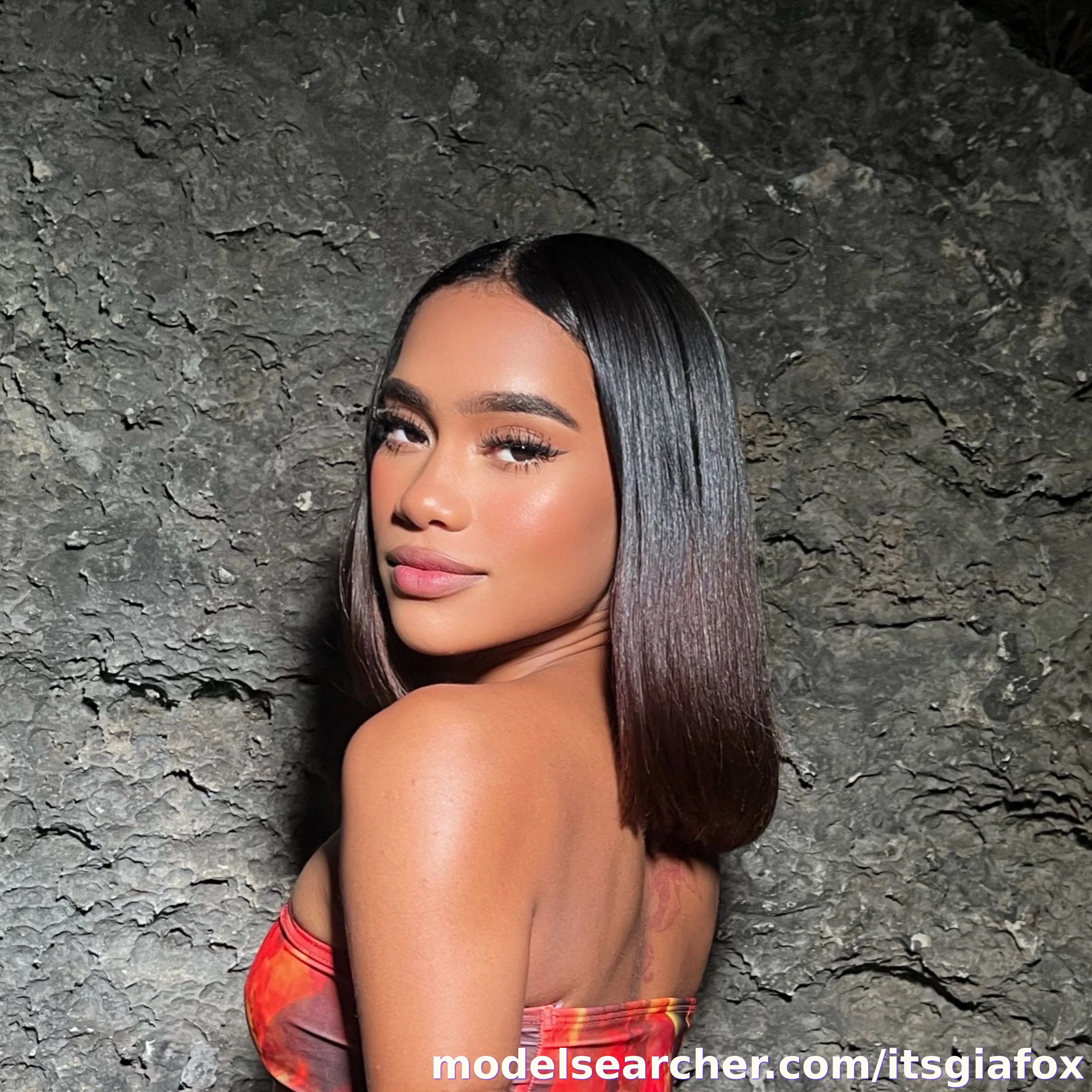 Gia Fox Onlyfans Profile Content - updated November 2025