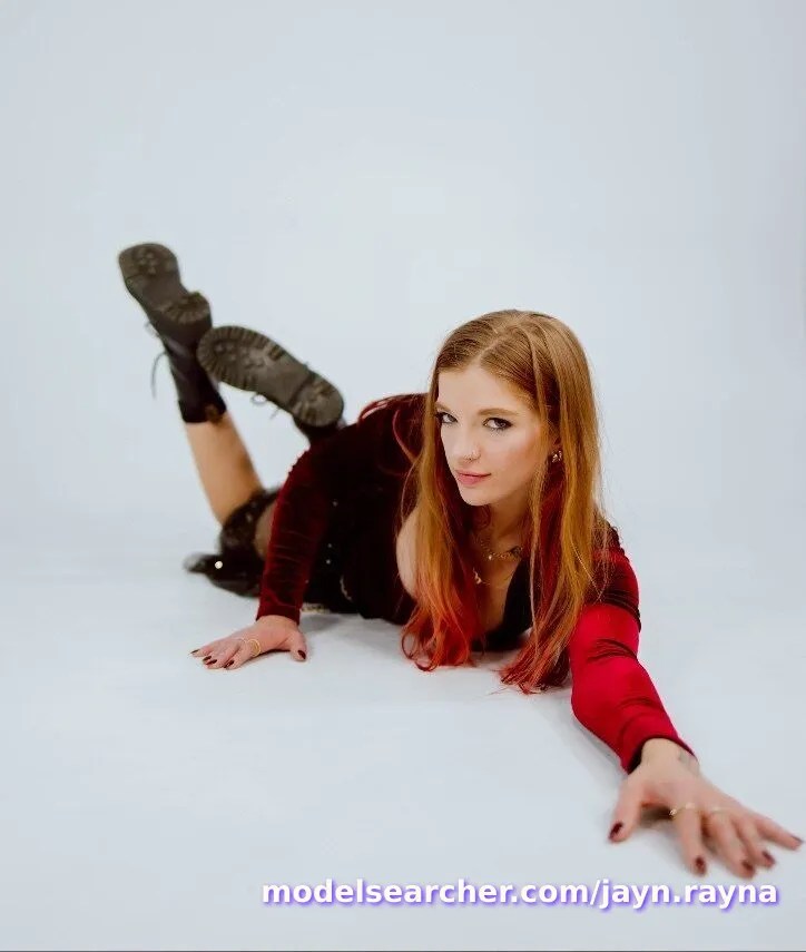 Rayna Spotlight #fapsearcheri3