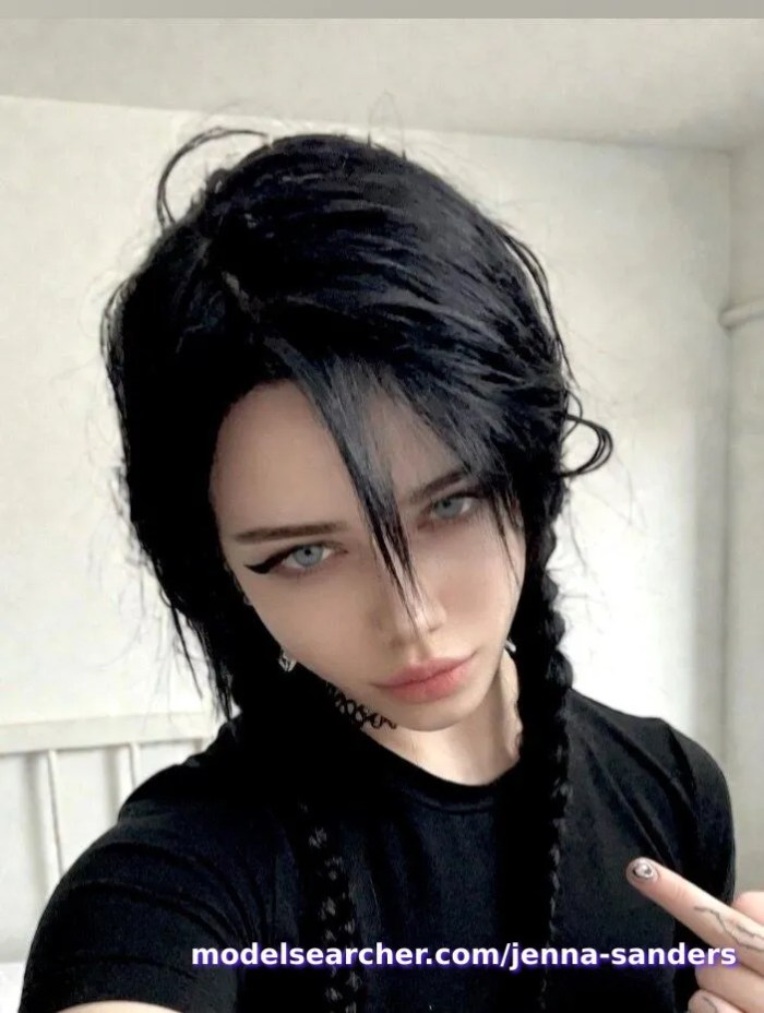 goth_roxie