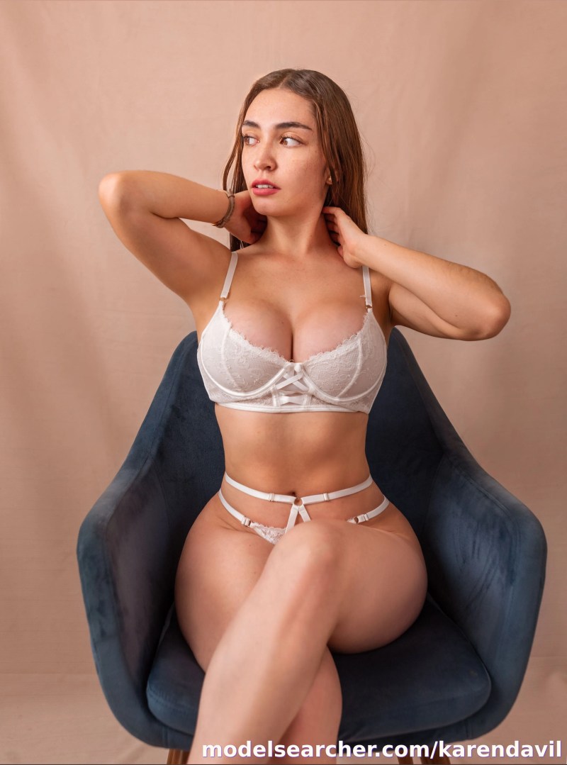 Karen VIP🍌 Spotlight #fapsearcheri3