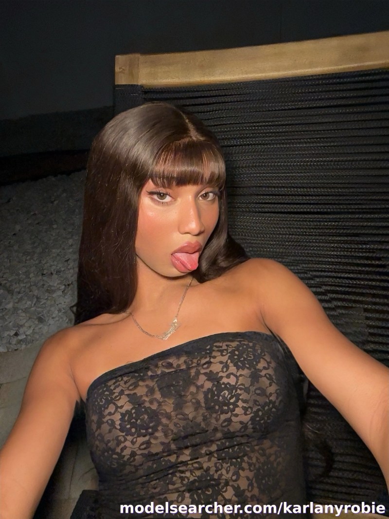 Victoria Spotlight #fapsearcheri3