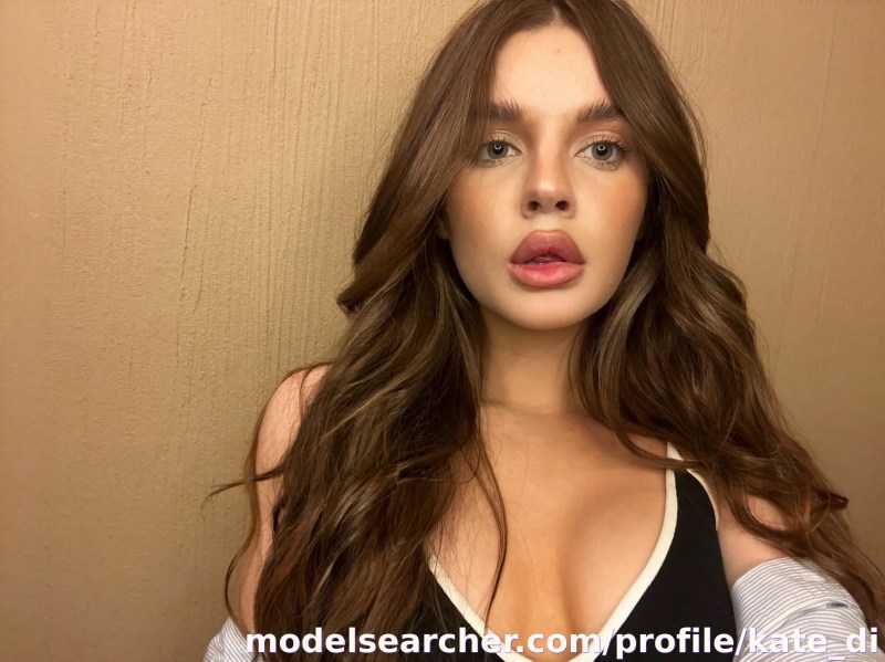 kate 🗡️ Spotlight #fapsearcheri2