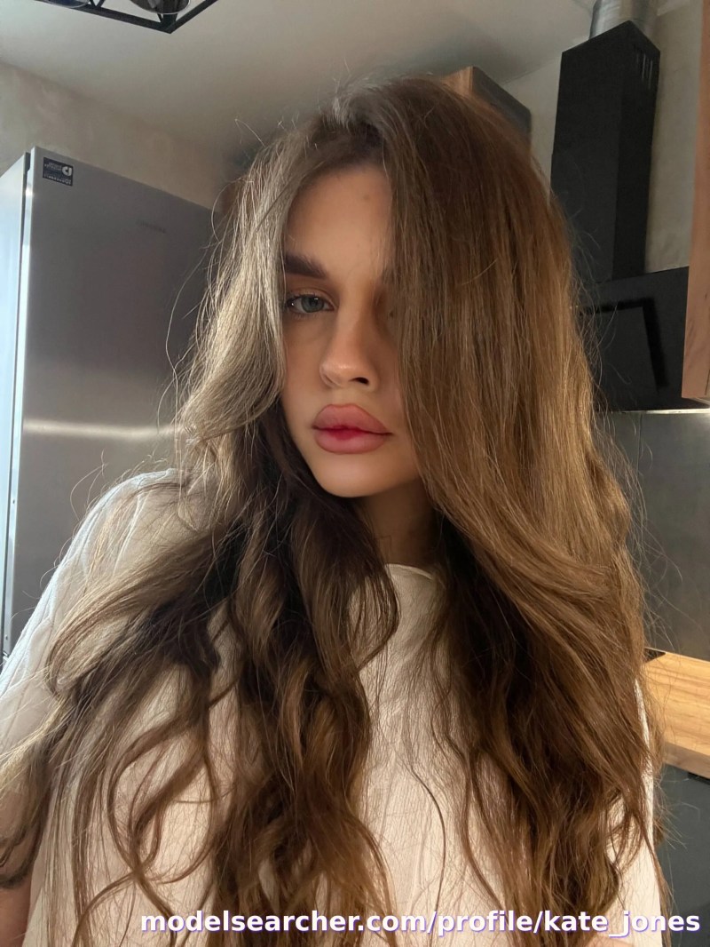 kate 🗡️ Spotlight #fapsearcheri5
