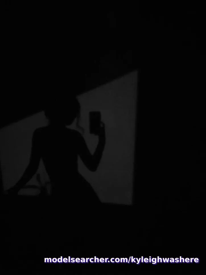 kyleighwashere Spotlight #fapsearcheri3