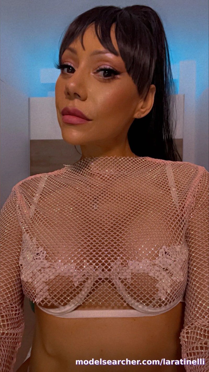 laratinelli Spotlight #fapsearcheri2