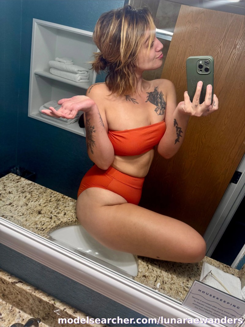 Luna 🌙 Rae Spotlight #fapsearcheri4