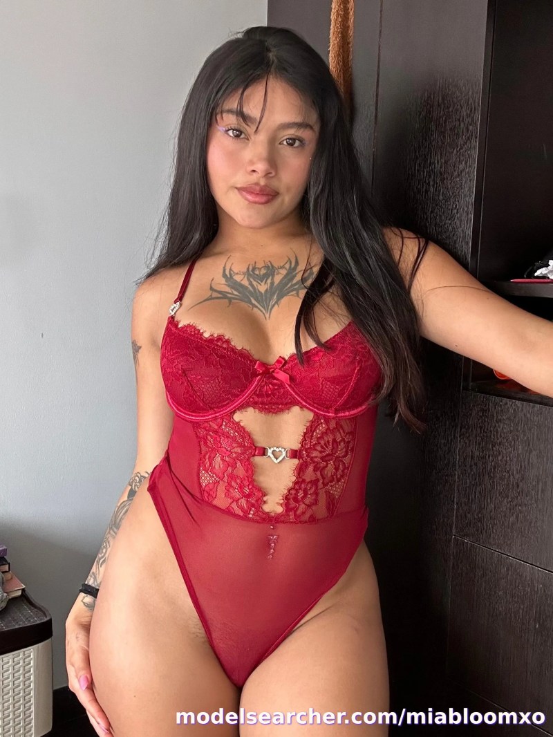 Mia Zafir 🌸 Spotlight #fapsearcheri3