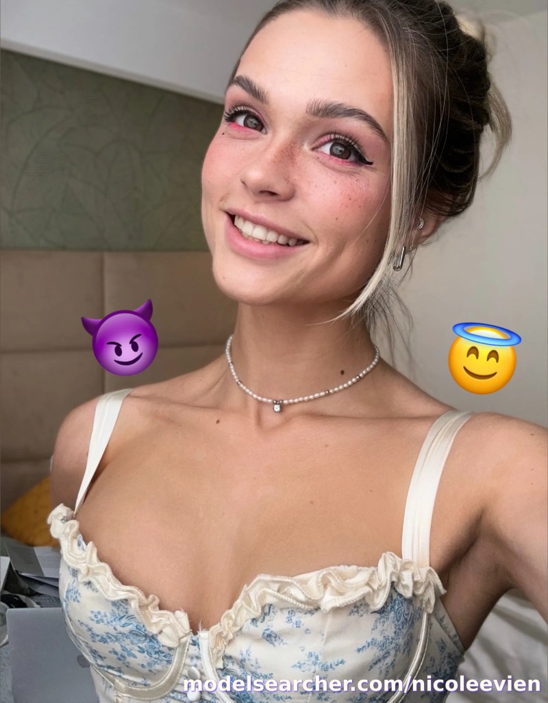 nicoleevien Spotlight #fapsearcheri2