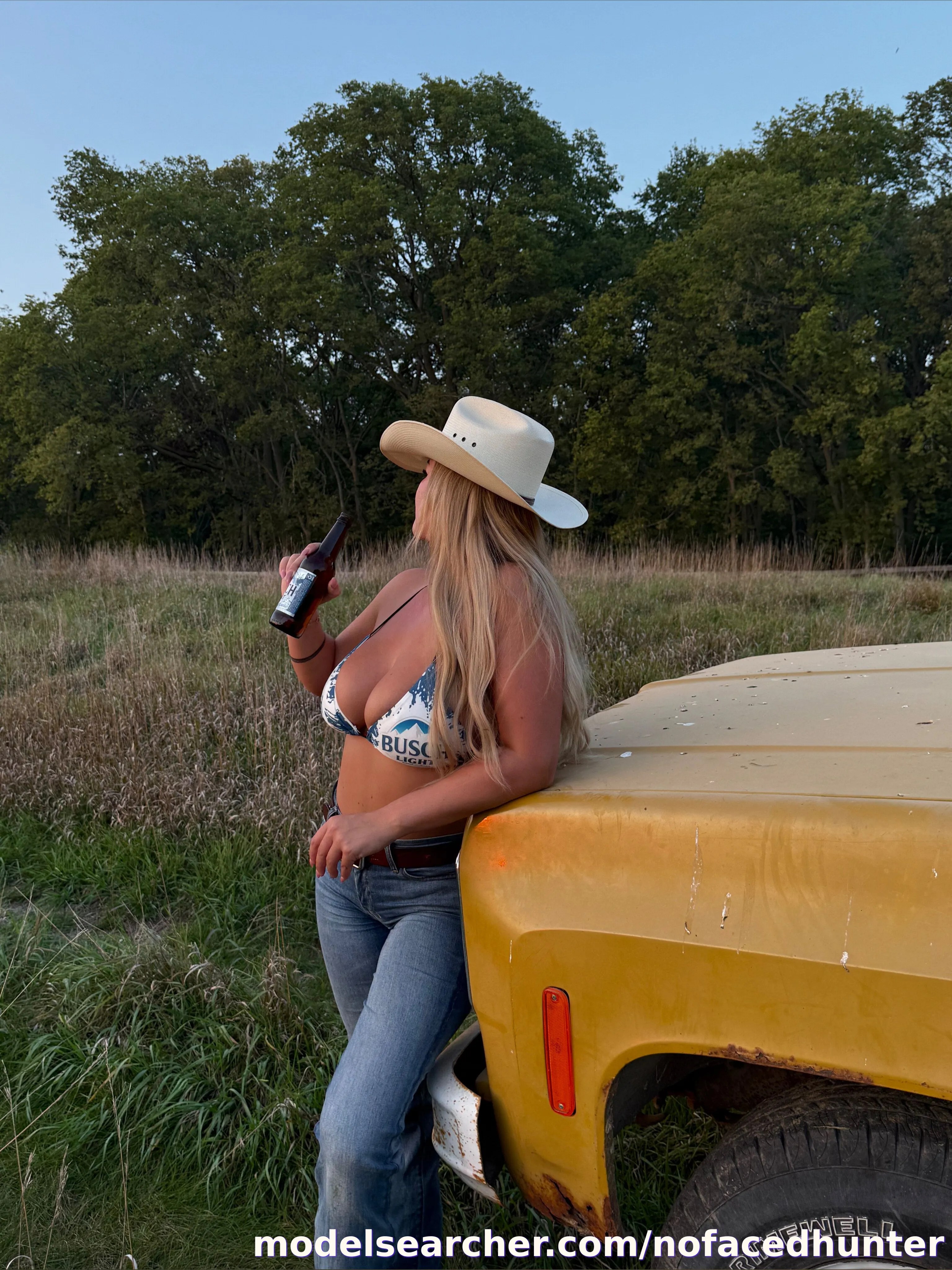 Aspen Hunter Onlyfans Profile Content - updated September 2025