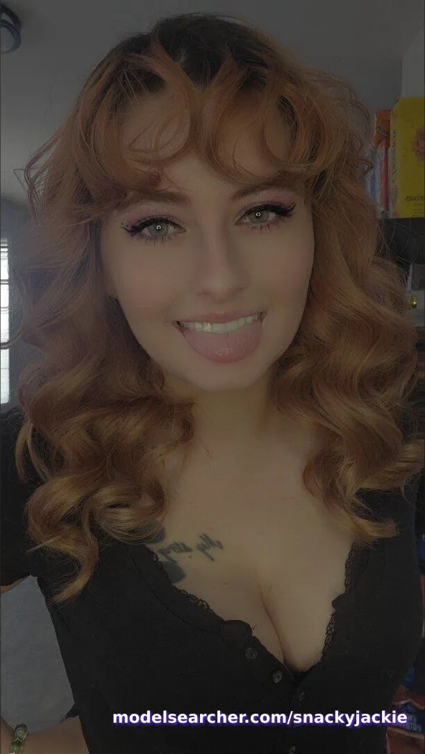 SnackyJackie Spotlight #fapsearcheri4